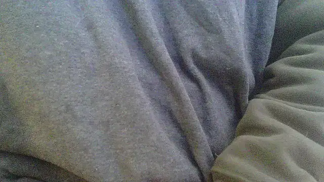 Snapshot of OralDesires2 chatting on 02.10.25 OralDesires2 online show from 02.10.25