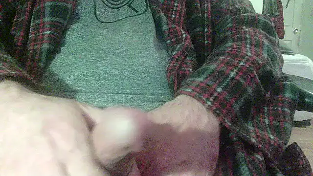 Snapshot of OralDesires2 chatting on 02.16.25 OralDesires2 online show from 02.16.25