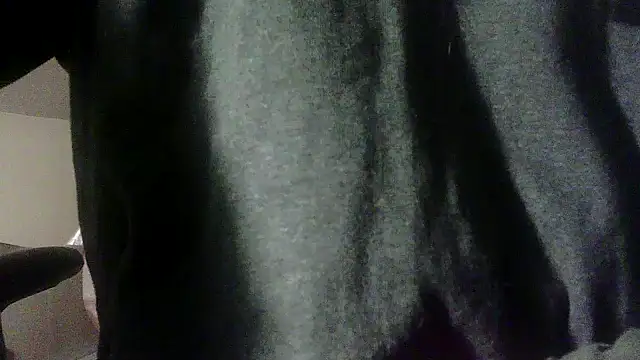 Snapshot of OralDesires2 chatting on 03.04.25 OralDesires2 online show from 03.04.25