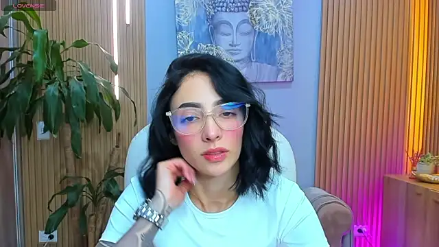 barbie scoth  online show from 05.07.26