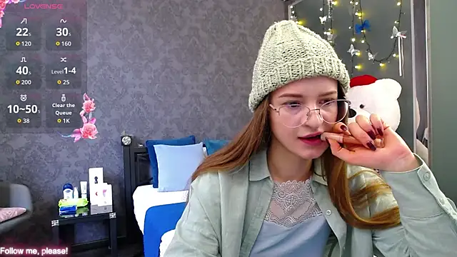 Snapshot of KateJonson chatting on 11.06.25 KateJonson online show from 11.06.25