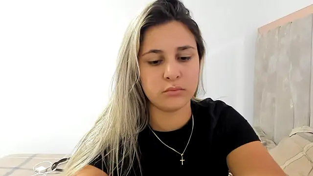 Snapshot of Lana_Sofia1 chatting on 09.19.25 Lana Sofia1 online show from 09.19.25