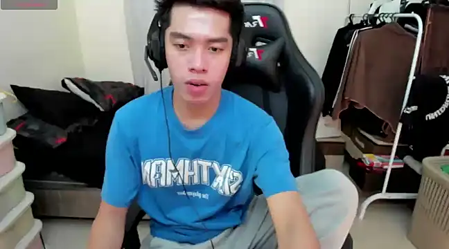 Snapshot of Lightjt04 chatting on 03.18.25 Lightjt04 online show from 03.18.25