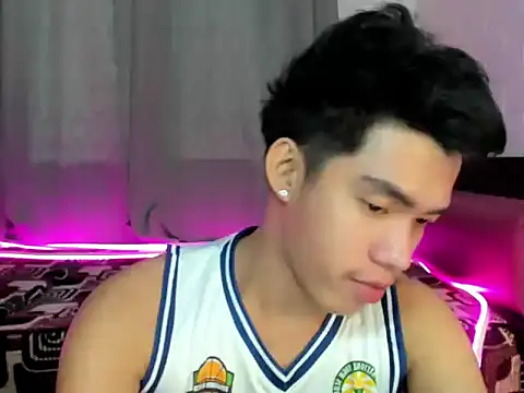 Snapshot of Lightjt04 chatting on 10.02.25 Lightjt04 online show from 10.02.25