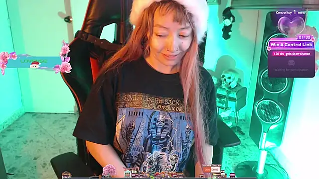 pink-2022 online show from 12.26.24