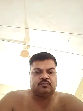 Snapshot of Desi_Londa_143 chatting on 03.16.25 Desi Londa 143 online show from 03.16.25