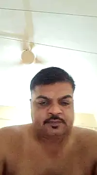 Snapshot of Desi_Londa_143 chatting on 03.18.25 Desi Londa 143 online show from 03.18.25