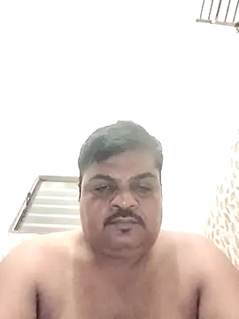 Snapshot of Desi_Londa_143 chatting on 09.29.25 Desi Londa 143 online show from 09.29.25