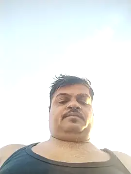 Snapshot of Desi_Londa_143 chatting on 10.02.25 Desi Londa 143 online show from 10.02.25
