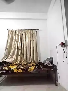 Snapshot of Desi_Londa_143 chatting on 10.15.25 Desi Londa 143 online show from 10.15.25