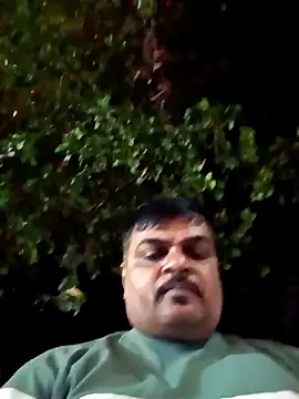 Snapshot of Desi_Londa_143 chatting on 10.20.25 Desi Londa 143 online show from 10.20.25