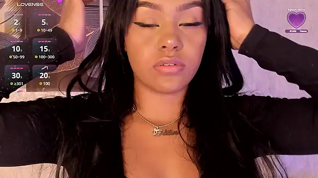 Snapshot of Emma_Morgann chatting on 12.10.24 Emma Morgann online show from 12.10.24