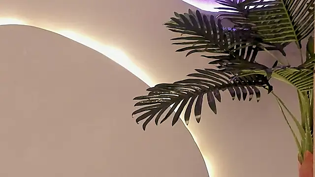 Snapshot of Emma_Morgann chatting on 11.20.25 Emma Morgann online show from 11.20.25