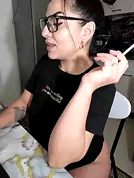 hot-babygirl online show from 02.04.25