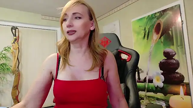 Snapshot of HotLana69 chatting on 01.14.25 HotLana69 online show from 01.14.25