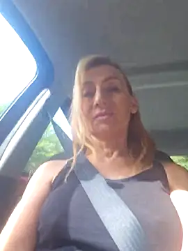 Snapshot of HotLana69 chatting on 09.11.25 HotLana69 online show from 09.11.25