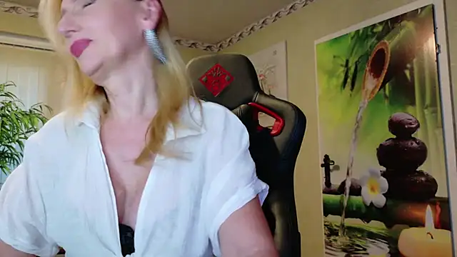 HotLana69 online show from 07.04.26
