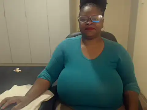 sweetnoziexx online show from 02.18.25