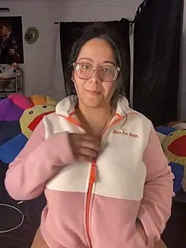 MsConejitaa online show from 12.17.24