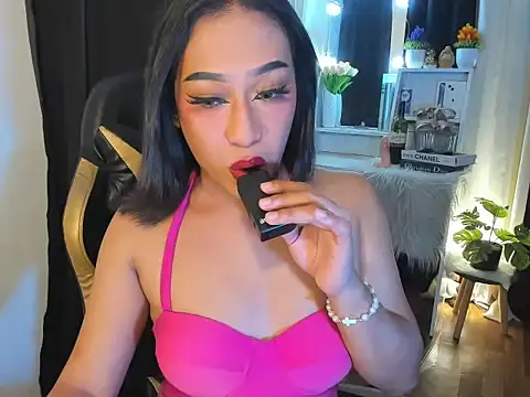 Snapshot of Mistress_Jolens chatting on 01.04.25 Mistress Jolens online show from 01.04.25