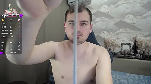 Snapshot of SerzhKorol1 chatting on 12.25.24 SerzhKorol1 online show from 12.25.24