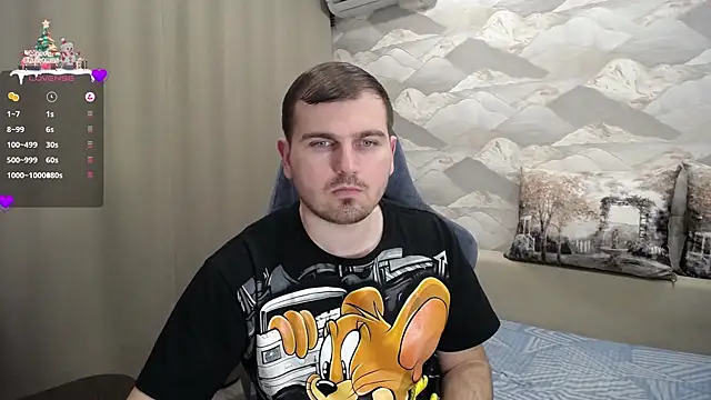 Snapshot of SerzhKorol1 chatting on 12.28.24 SerzhKorol1 online show from 12.28.24