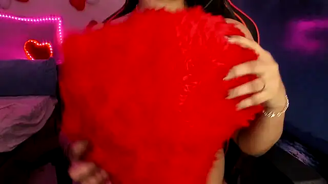 Snapshot of South_indian_tickly chatting on 02.17.25 South indian tickly online show from 02.17.25