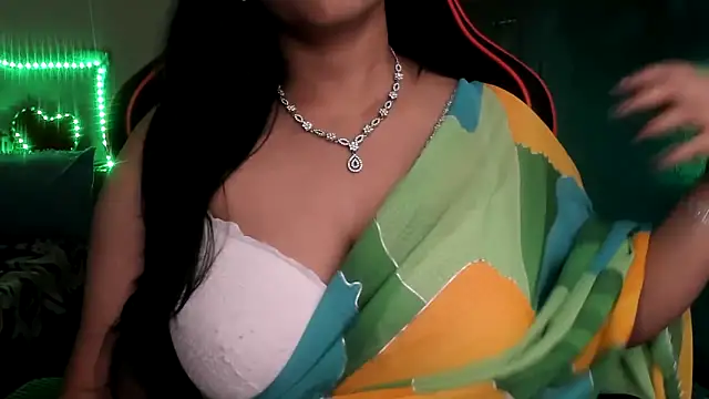 Snapshot of South_indian_tickly chatting on 09.27.25 South indian tickly online show from 09.27.25