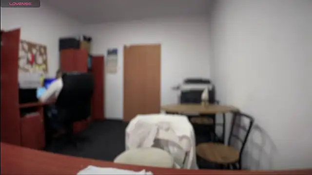 legsLONG online show from 12.13.24