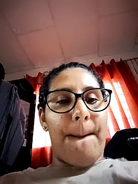 DanielleEvans  online show from 02.23.25