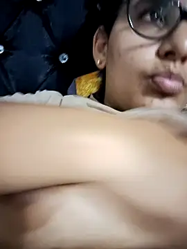 DanielleEvans  online show from 02.23.25