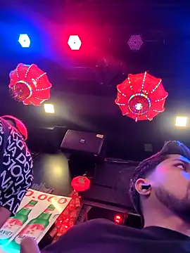  IRRESISTIBLE  online show from 10.04.25