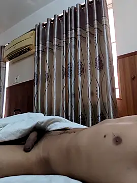  IRRESISTIBLE  online show from 10.08.25