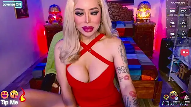 Snapshot of Magnificent_Goddess chatting on 11.15.25 Magnificent Goddess online show from 11.15.25