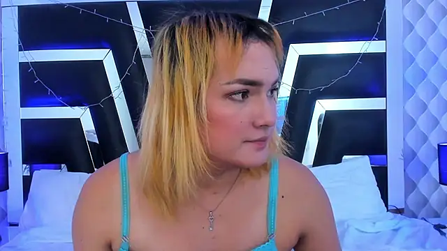 Snapshot of katya_kozlov chatting on 09.11.25 katya kozlov online show from 09.11.25