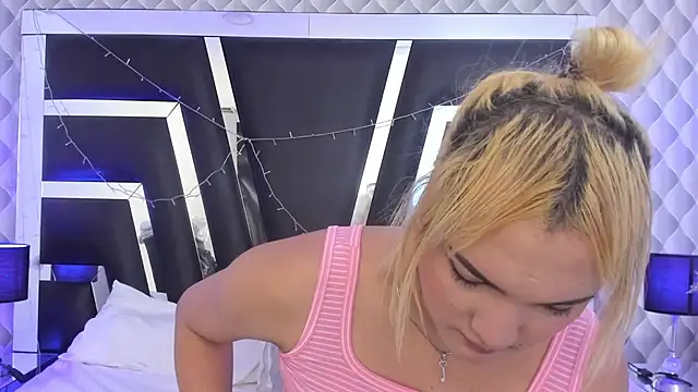 Snapshot of katya_kozlov chatting on 11.14.25 katya kozlov online show from 11.14.25