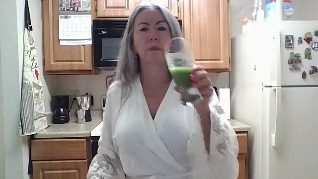 EvaRobinson online show from 12.18.24