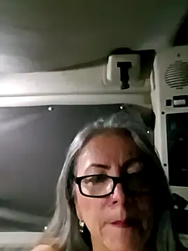 EvaRobinson online show from 12.30.24