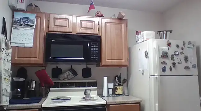 EvaRobinson online show from 02.25.25