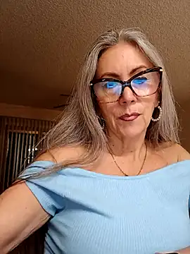 EvaRobinson online show from 03.13.25