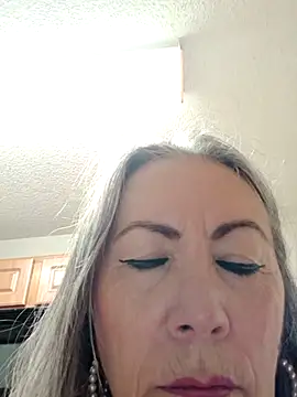 EvaRobinson online show from 03.17.25