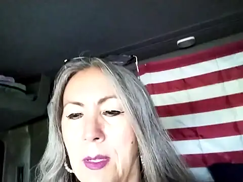 EvaRobinson online show from 03.19.25