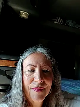 EvaRobinson online show from 03.20.25