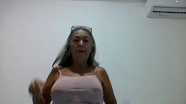 EvaRobinson online show from 07.25.26