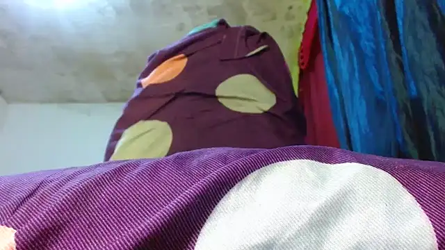 bethanywilson 23 online show from 11.12.25