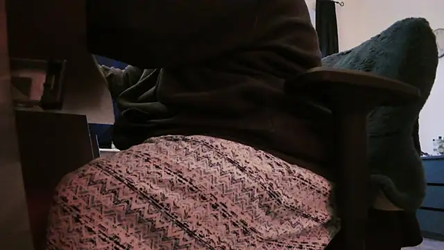 Snapshot of chubbysmallcock@xh chatting on 02.15.26 chubbysmallcockxh online show from 02.15.26