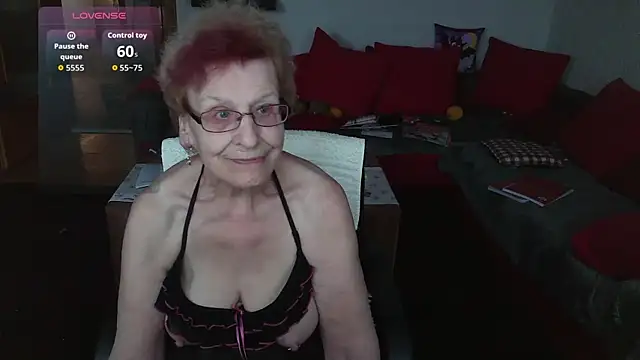 HeisseomaOriginal online show from 01.06.26