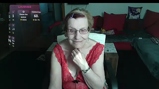 HeisseomaOriginal online show from 03.23.26