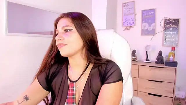 Snapshot of bluee_hazell chatting on 02.07.25 bluee hazell online show from 02.07.25