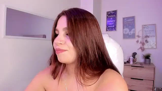 Snapshot of bluee_hazell chatting on 03.19.25 bluee hazell online show from 03.19.25